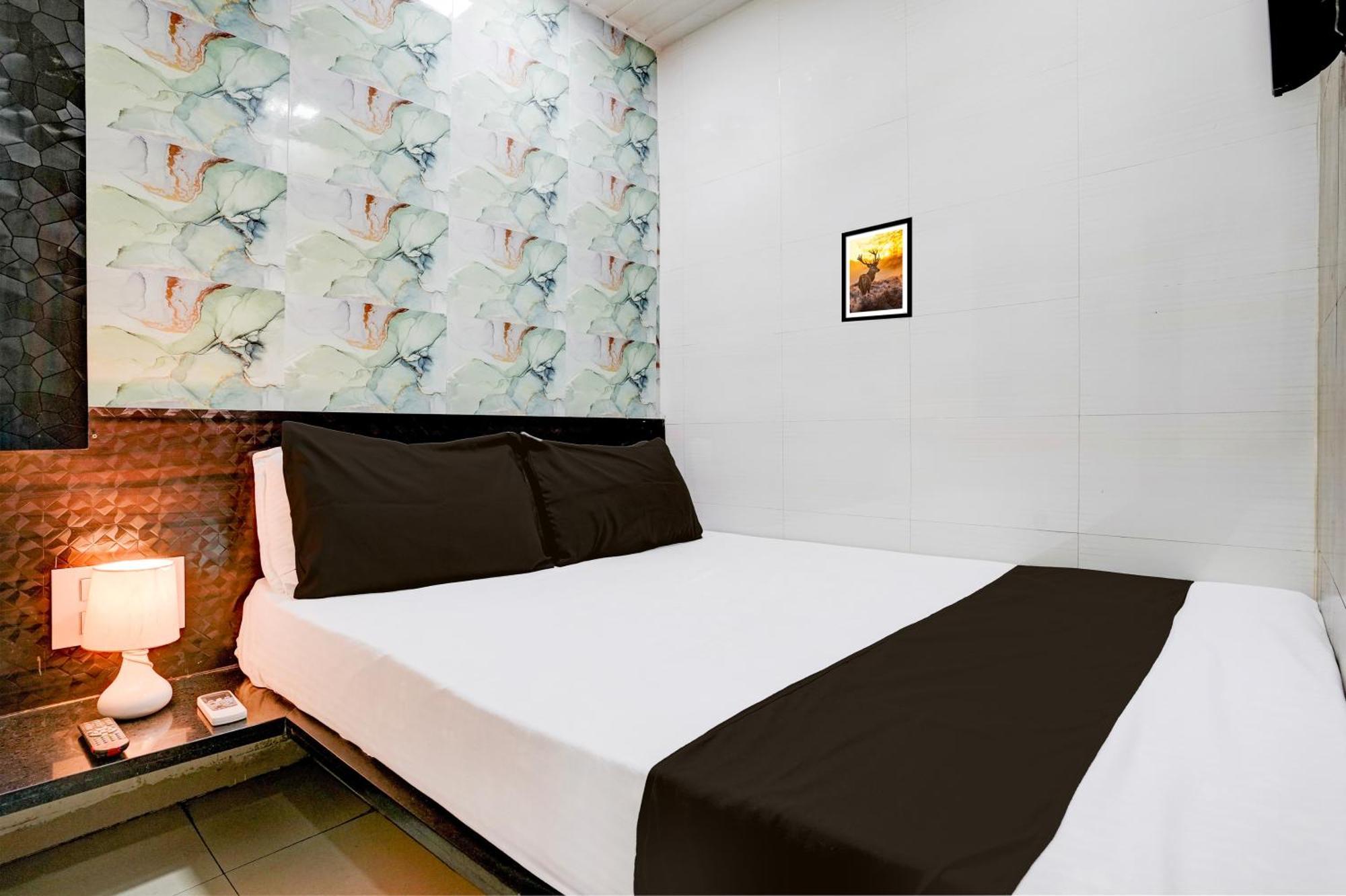 Hotel O Golden Sagar มุมไบ ภายนอก รูปภาพ