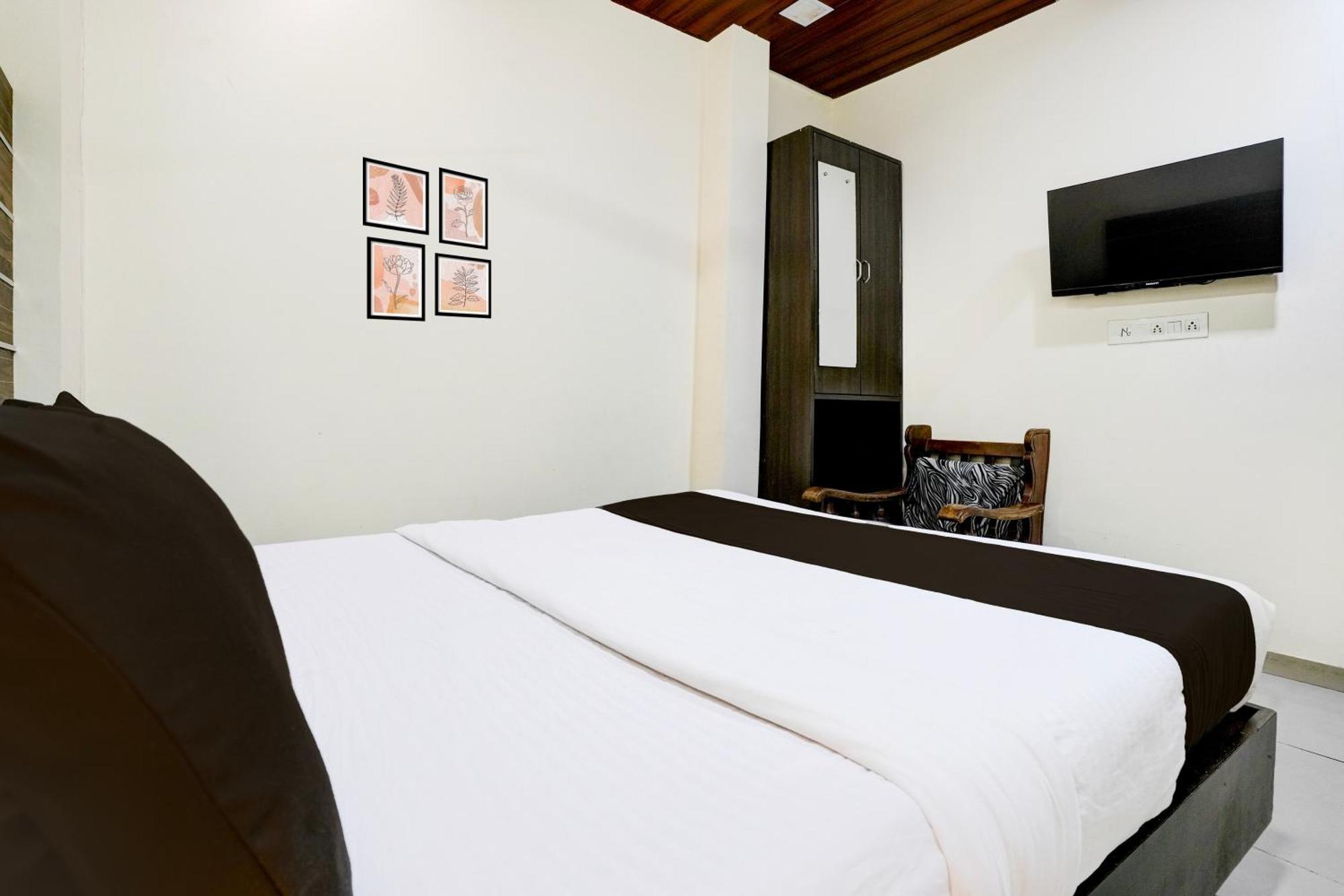 Hotel O Golden Sagar มุมไบ ภายนอก รูปภาพ