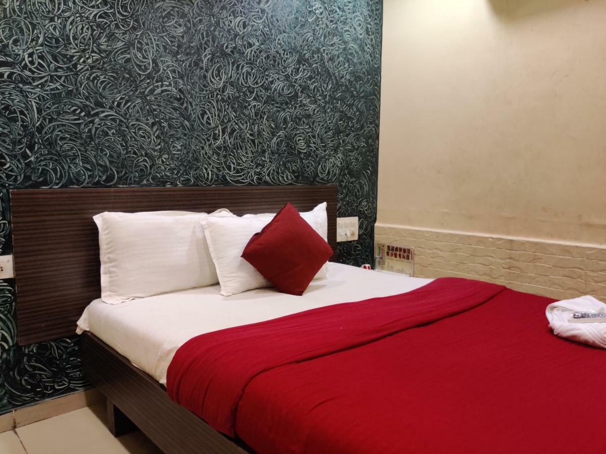 Hotel O Golden Sagar มุมไบ ภายนอก รูปภาพ